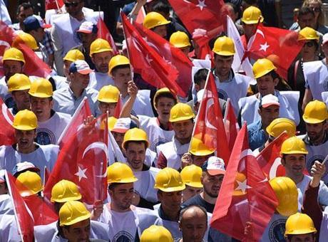 1 Mayıs’ta Siyaset Birlikte Hareketlendi: Siyasi Liderlerin Emek Vurgusu