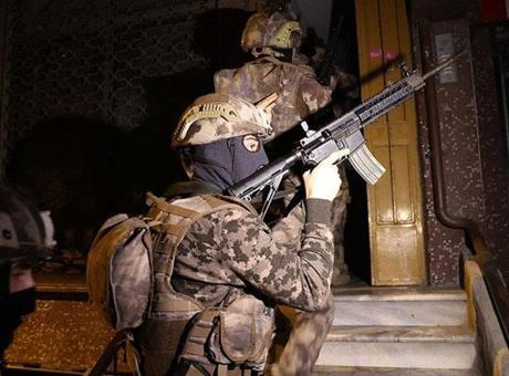 DEAŞ'a Finans Sağlayan 16 İlde Geniş Çaplı Operasyon: 43 Gözaltı