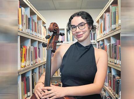 Olcay Varlı, Oxford Üniversitesi'nde Burs Arayışında