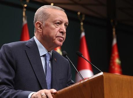 Cumhurbaşkanı Erdoğan, Trafik Kazasında Şehit Olan Ailenin Yanında