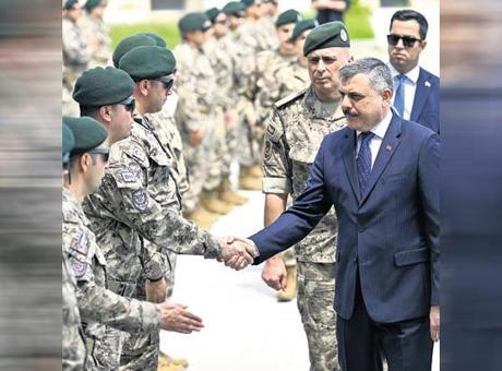 Bakan Çiftçi, Özel Harekât Polisleri ile Bayramlaşma Töreninde Fedakârlıkları Vurguladı