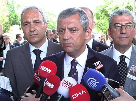Özgür Özel: Olağanüstü Kurultay İçin İmza Süreci Başlatıldı