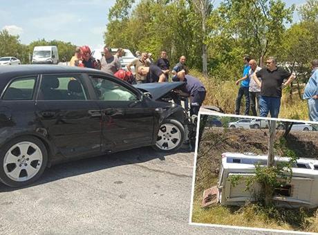 Balıkesir'de Meydana Gelen Kaza: Yolcu Minibüsü ile Otomobil Çarpıştı, Çok Sayıda Yaralı