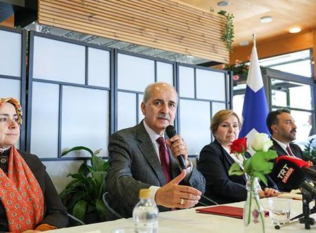TBMM Başkanı Kurtulmuş, Finlandiya'da Türk ve Tatar Temsilcileriyle Bir Araya Geldi