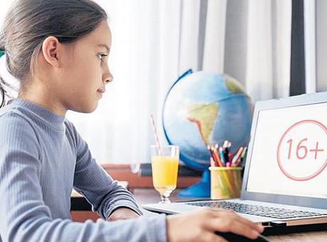 Malezya'da 16 Yaş Altına Sosyal Medya Yasağı: Yeni Düzenlemeler ve Ceza Sistemi