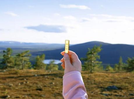 Finlandiya'nın Lapland Bölgesinde Altın Avı: 23 Bin Dolar Değerinde Hazineyi Keşfedin
