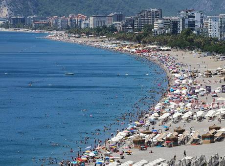 Halk Sağlığı'ndan Plaj Kontrol Uygulaması: Artık Yüzme Alanlarını İnceleyebilirsiniz