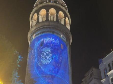 Galata Kulesi'nde Sıfır Atık Haftası Coşkusu: Işık Gösterisi Düzenlendi