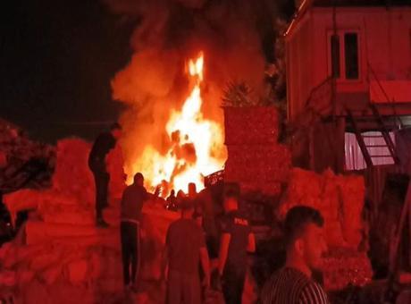 Bursa'da Geri Dönüşüm Tesisinde Yangın Paniği