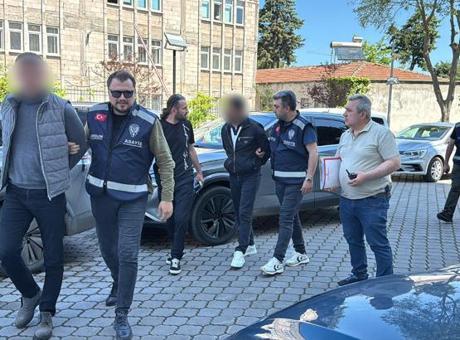 Samsun'da Silahlı Saldırı Sonrası İş Yeri Sahibi ve 3 Şüpheli Adliyeye Sevk Edildi