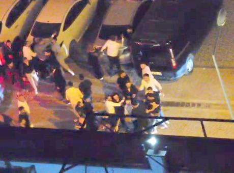 Esenyurt'ta Düğün Gerginliği: Kavga Sokağı Savaş Alanına Dönüştürdü