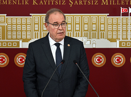CHP Milletvekili Faik Öztrak'tan Özgür Özel'e Sert Eleştiriler