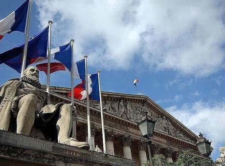 Paris'te İsrail'in Müdahalesine Tepkiler: Büyükelçinin Sınır Dışı Edilmesi İsteniyor