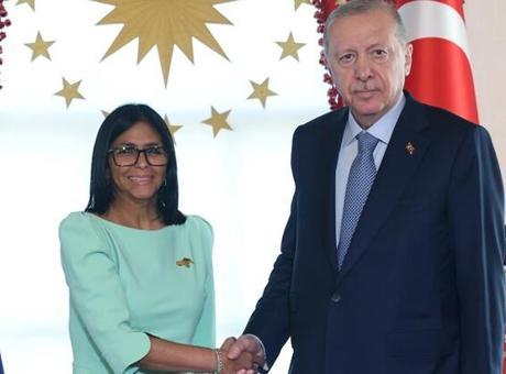 Venezuela Geçici Devlet Başkanı Rodriguez'den Türkiye'ye Teşekkür Mesajı: İlişkilerimizi Geliştirmeye Devam Edeceğiz