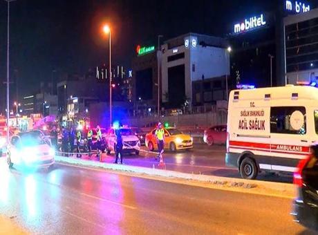 Bakırköy'de Feci Motosiklet Kazası: İki Kişi Hayatını Kaybetti