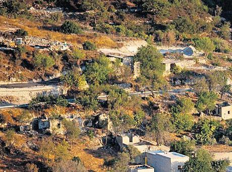 İsrailin Güney Kıbrıs'taki Yatırımları Tartışmalara Neden Oluyor