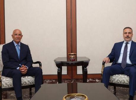 Dışişleri Bakanı Hakan Fidan, ABD Ankara Büyükelçisi Tom Barrack'ı Ağırladı