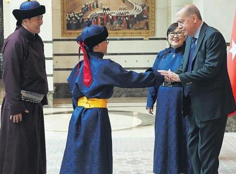 Beş Büyükelçi, Cumhurbaşkanı Erdoğan'a Güven Mektuplarını Takdim Etti