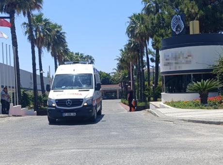 Antalya'daki Otelde Klor Sızıntısı: 25 Kişi Hastaneye Sevk Edildi