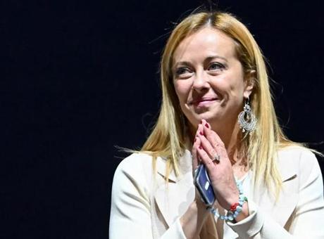Giorgia Meloni'nin Trump'a Tepkisi: 'Tamamen Uydurma'