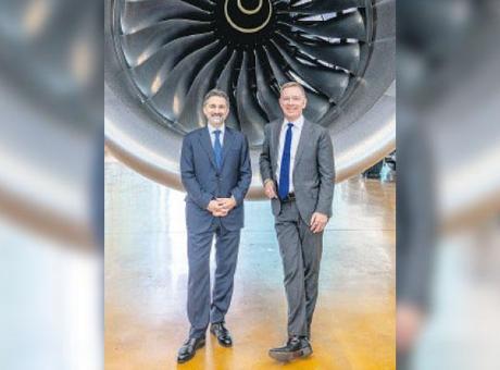THY ve Birleşik Krallık Bakanı Chris Bryant İstanbul Havalimanı'nda Buluştu