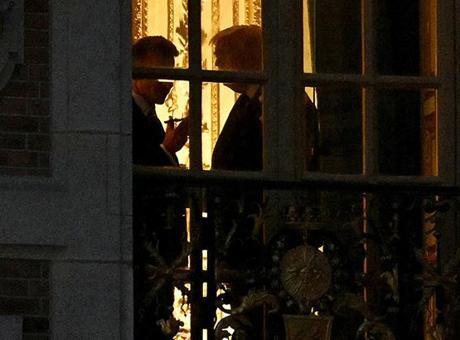Versay Sarayı’nda Tarihi Anlaşma: Trump'ın Hızla İmzaladığı Mutabakatın Perde Arkası