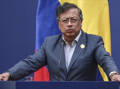 Kolombiya Başkanı Petro'dan Trump'a Acil Çağrı: ‘İsrail'in Lübnan'a Saldırılarını Durdurun’