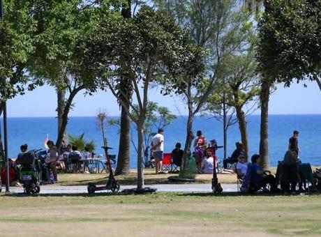 Türkiye'de Hava Durumu: Sağanak Yağış ve Kavurucu Sıcaklar Bekleniyor