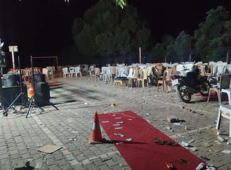 İzmir'deki Kına Gecesi Kanlı Bitti: 14 Yaşındaki Ayaz Hayatını Kaybetti