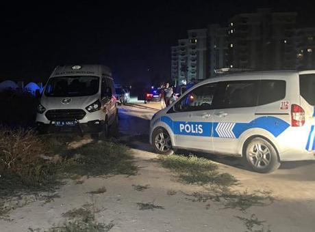 Boş Arazide Bulunan Cesedin Üzerinden Cezaevi İzin Belgesi Çıktı
