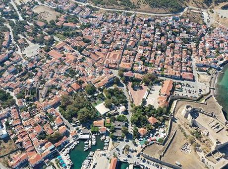 Bozcaada'ya Orta Boy Araçların Geçişi Yasaklandı