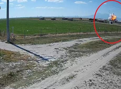 Niğde'deki Havai Fişek Fabrikasında Meydana Gelen Patlama Güvenlik Kameralarına Yansıdı