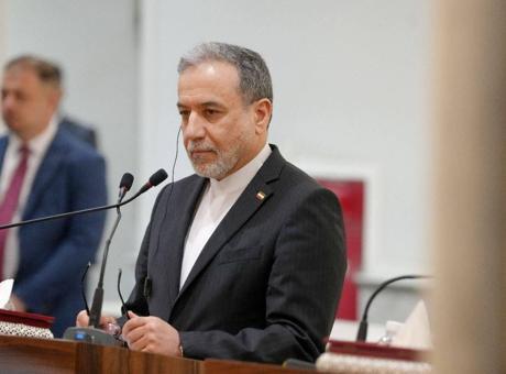 Hürmüz Boğazı'nın Kontrolü 30 Gün İran'da: Dışişleri Bakanı Arakçi'den Açıklamalar