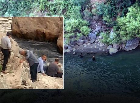Bitlis'te Dere Faciası: 3 Kardeş Akıntıya Kapıldı, Baba Çaresiz Kaldı