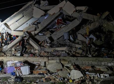 Venezuela'da Deprem Felaketi: Ölü Sayısı 1719'a Yükseldi, On Binlerce Kişi Kayıp