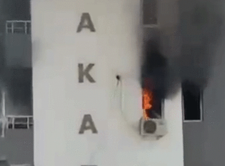 Adana’da 7 katlı apartmanda yangın paniği! 5’inci kattaki daireden yükselen duman ekipleri alarma geçirdi