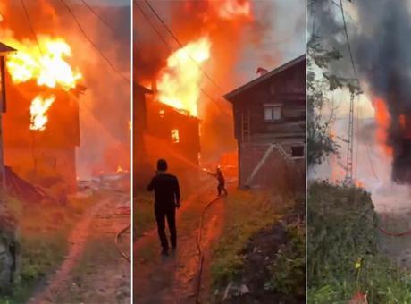 Kastamonu'da çıkan köy yangınına müdahale ediliyor