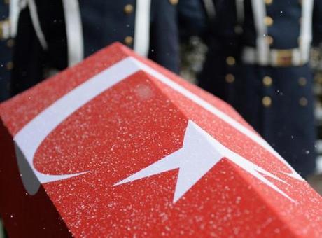 Zeytin Dalı Harekatı bölgesinden acı haber! Bir asker şehit oldu