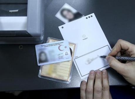 İstanbul merkezli 'usulsüz vatandaşlık' operasyonu: 52 şüpheliye tutuklama talebi