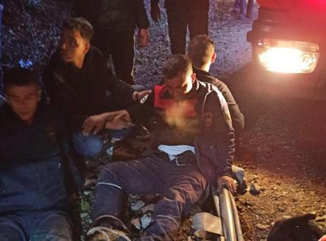 Mucizevi Kurtuluş: Heyelan Anında Kendini Fırlatan Kepçe Operatörü 200 Metreden Uçuruma Düştü