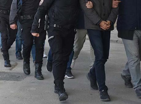 Adana'da Uyuşturucu Operasyonu: 7 Şüpheli Tutuklandı