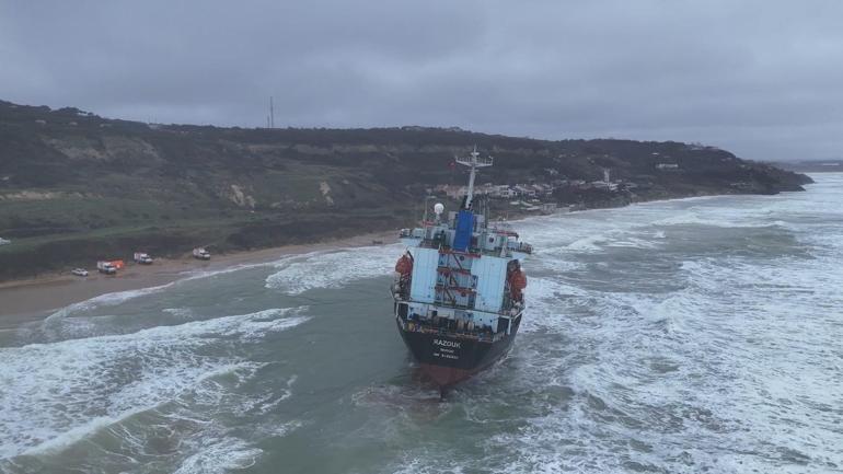 Sarıyer'de Karaya Oturan Kargo Gemisi Havadan Görüntülendi