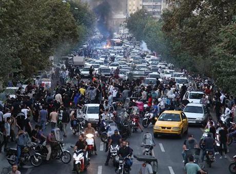 Acil Uyarı: ABD, İran'daki Vatandaşlarını Hemen Terk Etmeye Davet Ediyor