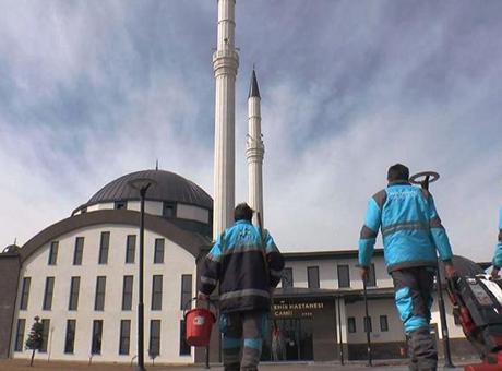 Kocasinan'da Ramazan Ayında Camiler Gül Kokacak