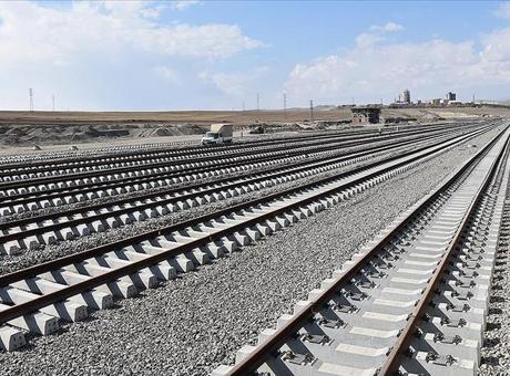 Türkiye Demir Yolu Ağı'nda Önemli Görünüm: Yeni Hatlar Yolda