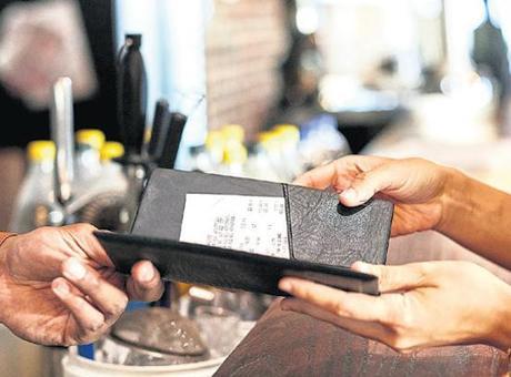 Yemek Servis Ücretleri Hakkında Yeni Düzenleme: Bakanlıktan Önemli Açıklama