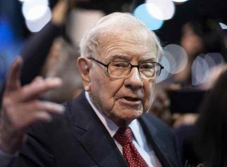 Warren Buffett'ten Kariyer Tavsiyeleri: Beş Yaşında Para Kazanmaya İlgisini Keşfetti