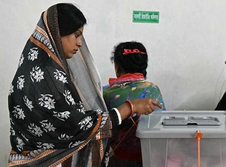 Bangladeş'te Protestolar Sonrası Parlamento Seçimleri Başladı