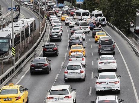 İBB'den Toplu Ulaşım Ücretlerine Yüzde 20 Zam Önerisi
