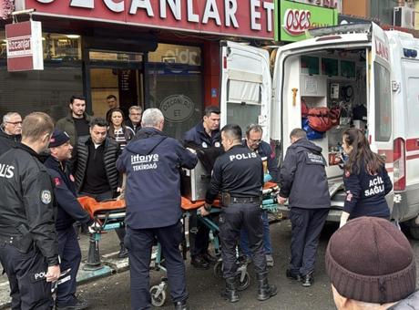 Tekirdağ'da Kasapta Elini Kıyma Makinesine Kaptıran Kadın Hastaneye Kaldırıldı